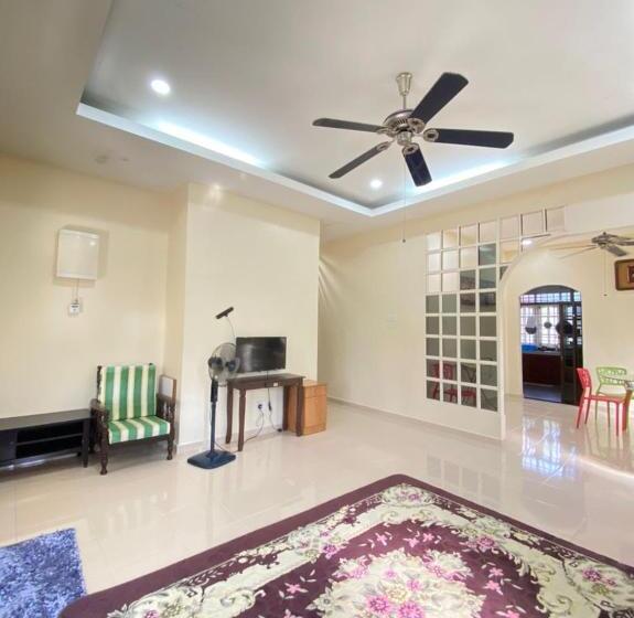 بنسيون Family Homestay