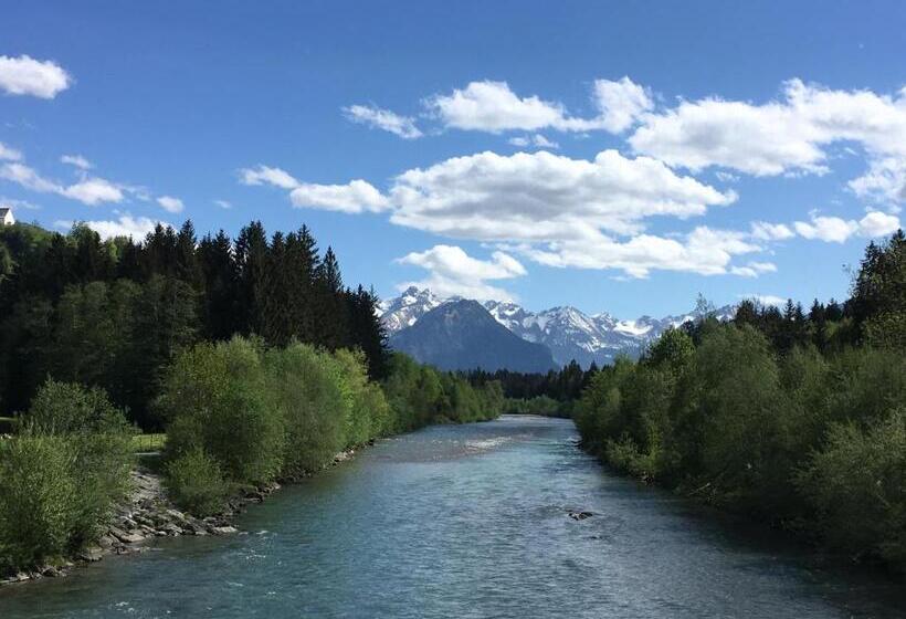 Пансион Goldvogel Apartments