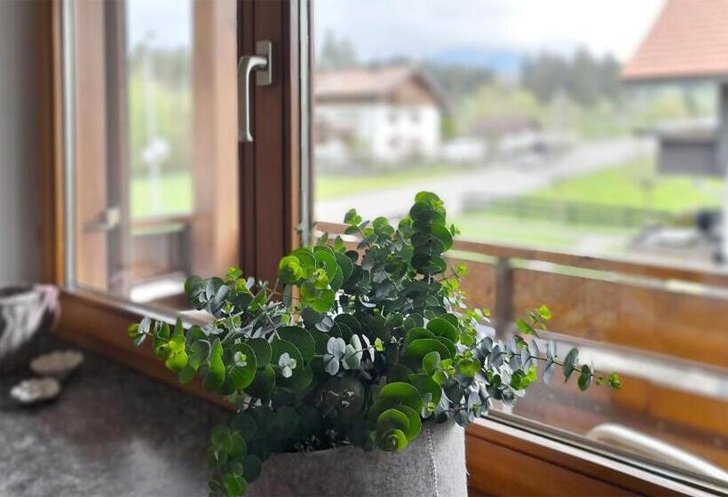 Пансион Goldvogel Apartments