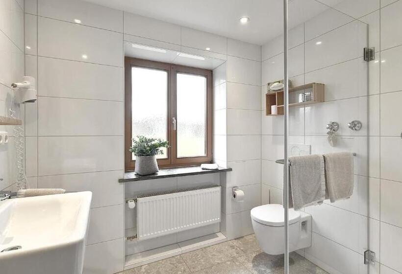 Пансион Goldvogel Apartments