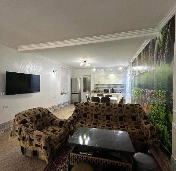 پانسیون Guest House Maia