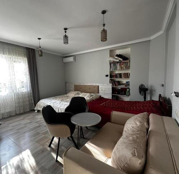 پانسیون Guest House Maia