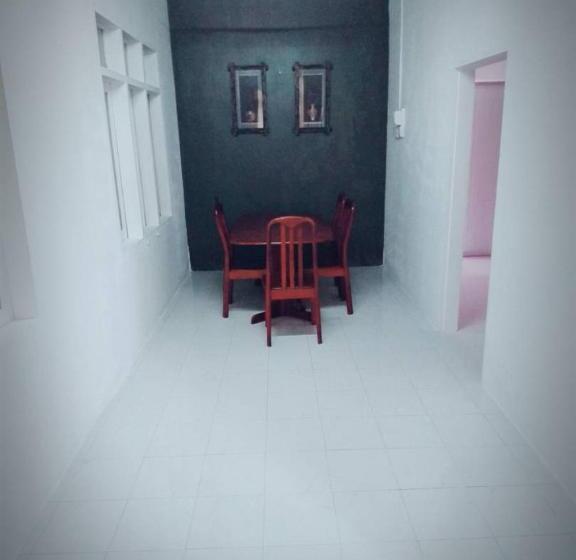 ペンション Homestay Kuala Terengganu One Stop 1