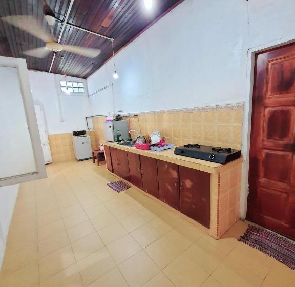 ペンション Homestay Kuala Terengganu One Stop 1