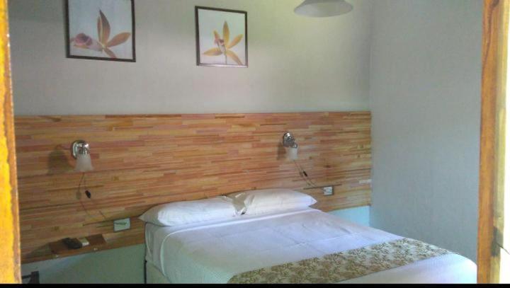 펜션 Hostería Montes