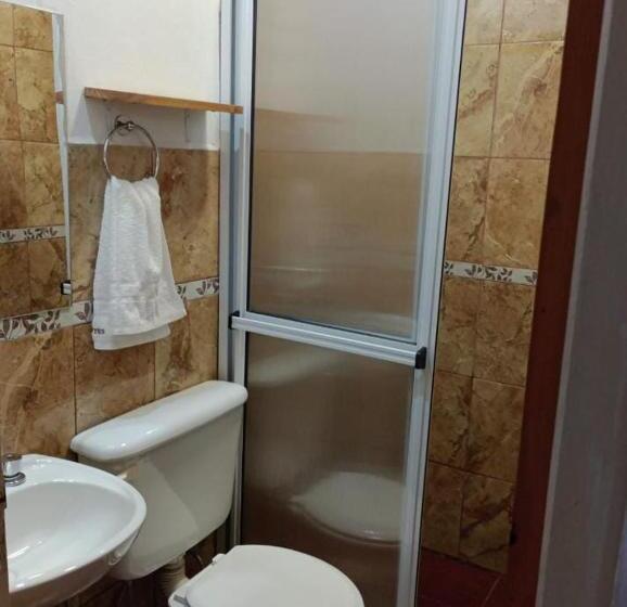 펜션 Hostería Montes