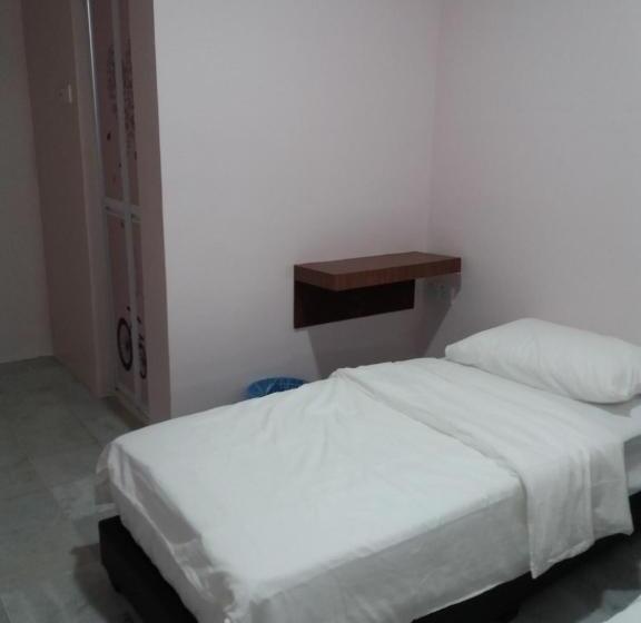 بنسيون Js Homestay Air Putih