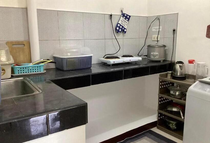 پانسیون Lemon Transient House Puerto Princesa Palawan