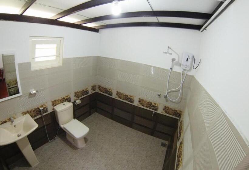 펜션 Mirissa White House