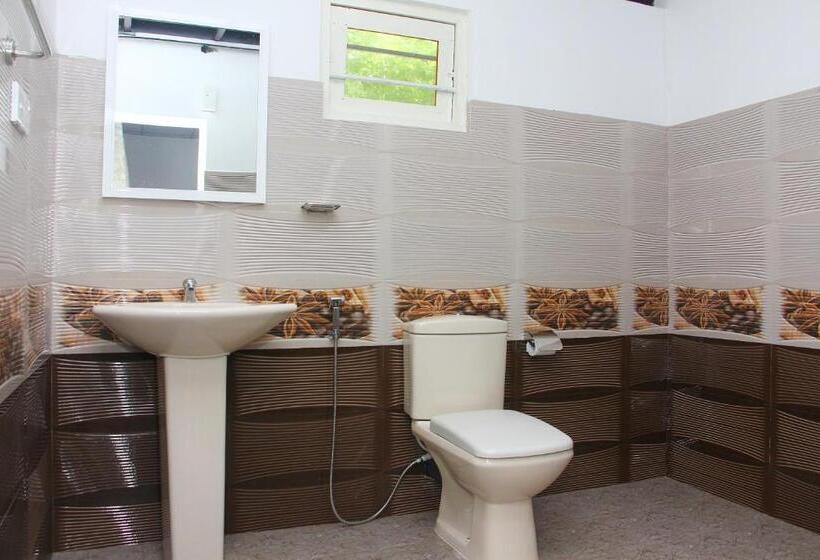 펜션 Mirissa White House