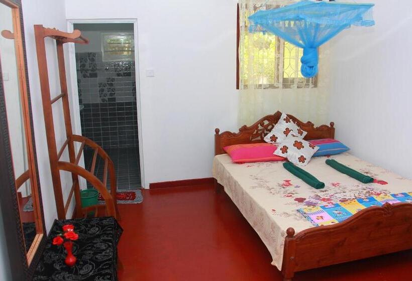 펜션 Mirissa White House