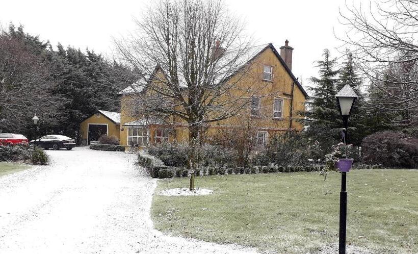 Пансион Newlands Lodge