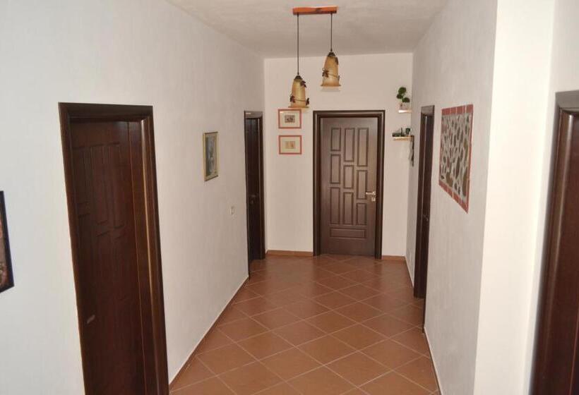 פנסיון Nuovo Sun Golem