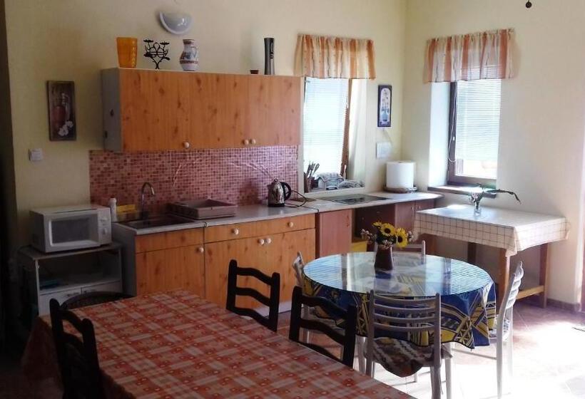 פנסיון Penzion Rose