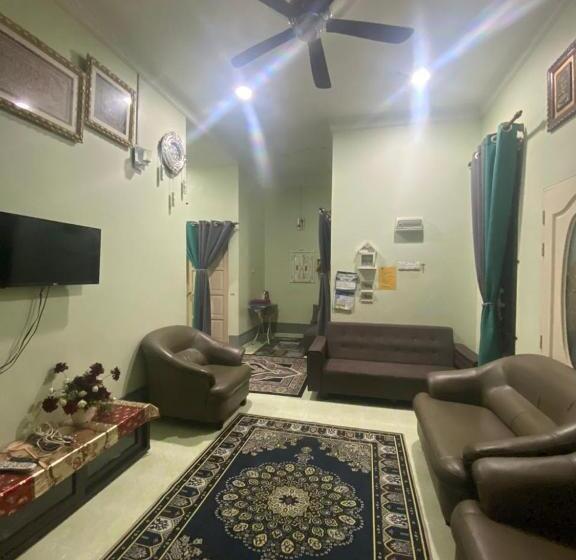 بنسيون Rk Asiana Homestay, Kemaman
