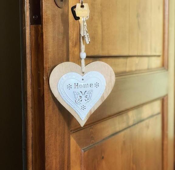 بنسيون Rubbiano River Cottage