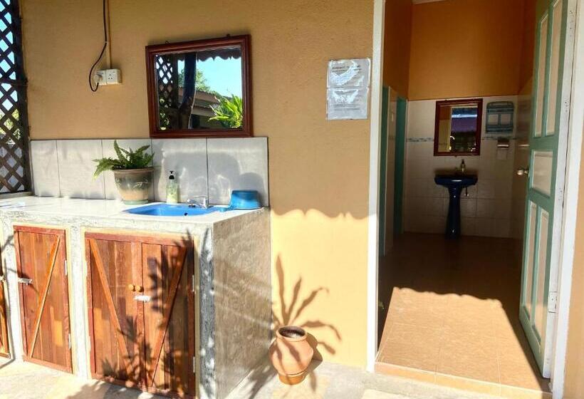 بنسيون Soluna Guest House