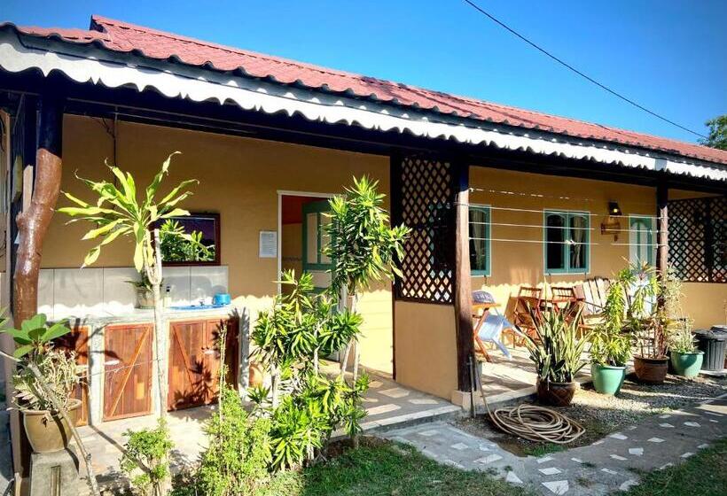 بنسيون Soluna Guest House