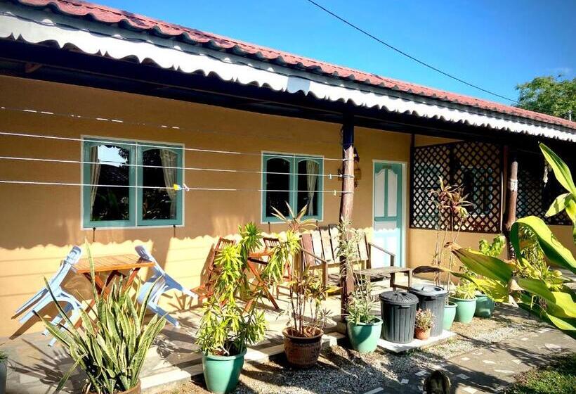 بنسيون Soluna Guest House