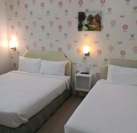 بنسيون Summer Green Lodge