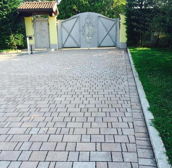 פנסיון Villa Althea