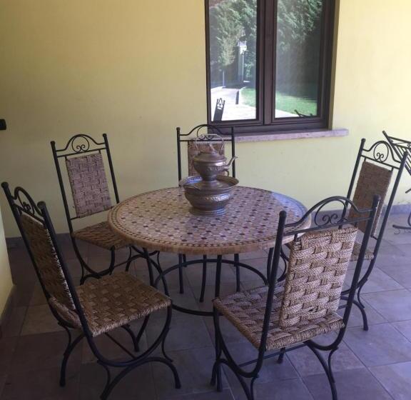 פנסיון Villa Althea