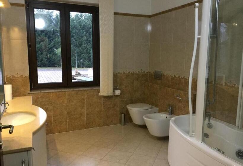 פנסיון Villa Althea