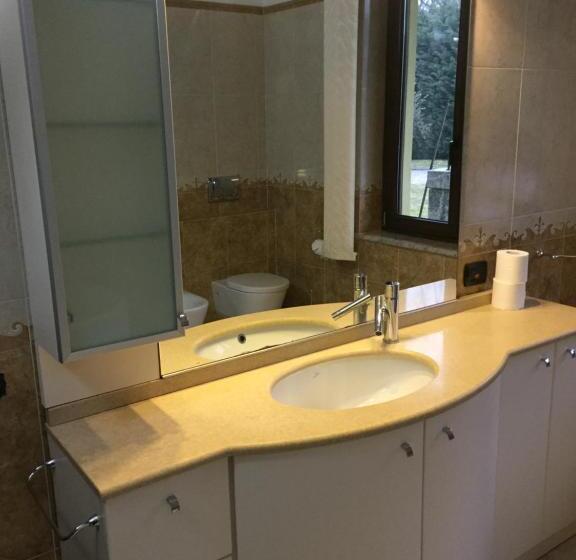 פנסיון Villa Althea