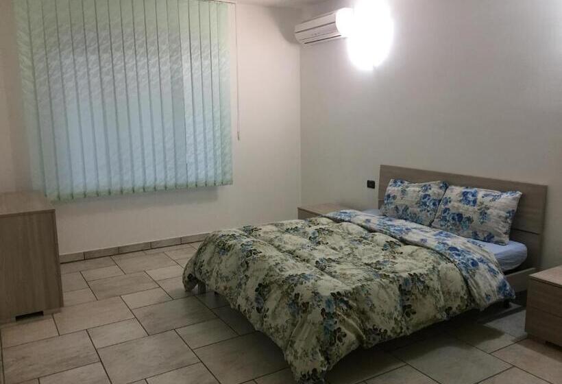 פנסיון Villa Althea