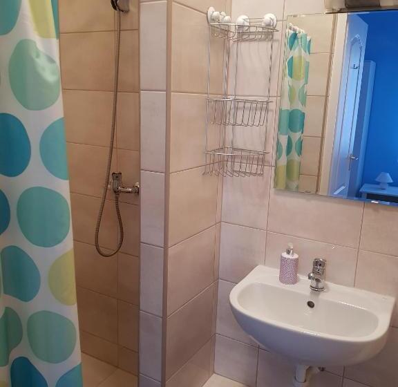 פנסיון Vincze Villa Vendégház