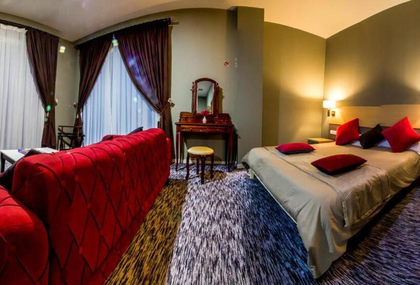 استراحتگاه Complexe Touristique Bouzour