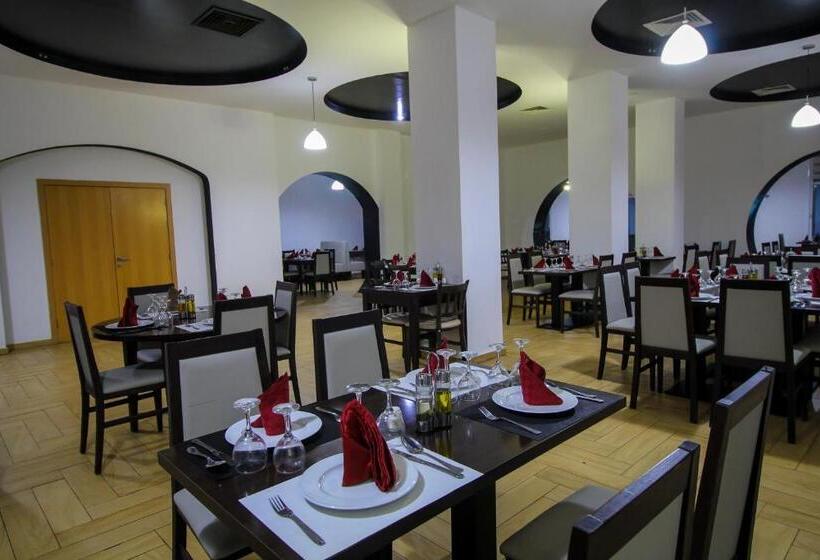 استراحتگاه Complexe Touristique Bouzour