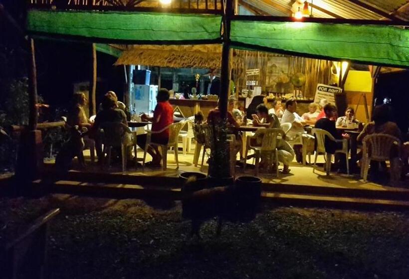 渡假胜地  Lake View Bungalows