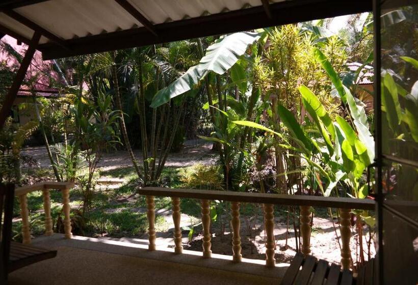 渡假胜地  Lake View Bungalows