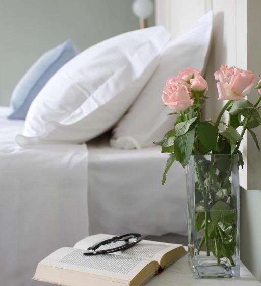 Villa Maria Apartments