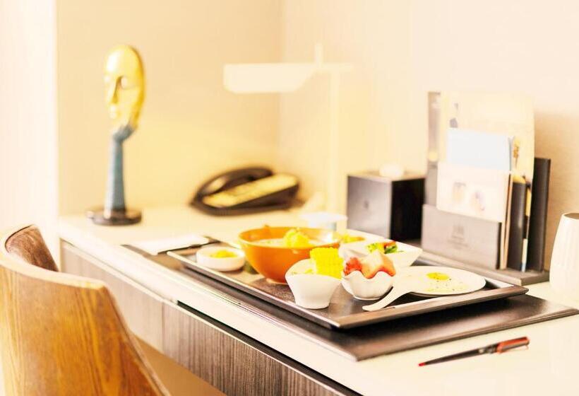 重庆江北观音桥高悦酒店地铁站店