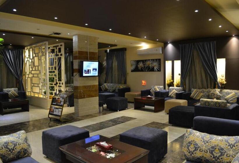 Al Bustan Crown Hotel 2