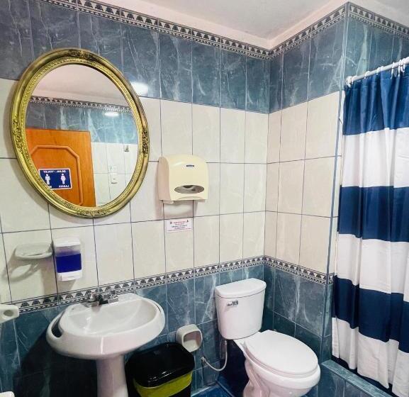 هاستل Alpes Huaraz