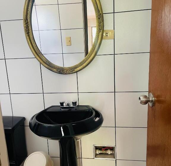 هاستل Alpes Huaraz