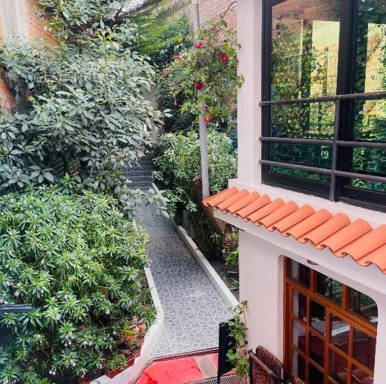 هاستل Alpes Huaraz