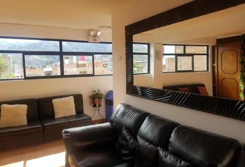 هاستل Alpes Huaraz