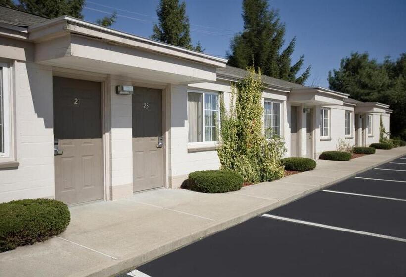 فندق صغير Americas Best Value Inn Greenbush Albany