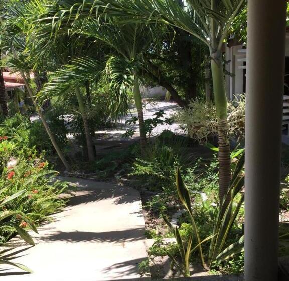 ユースホステル Pousada Maré