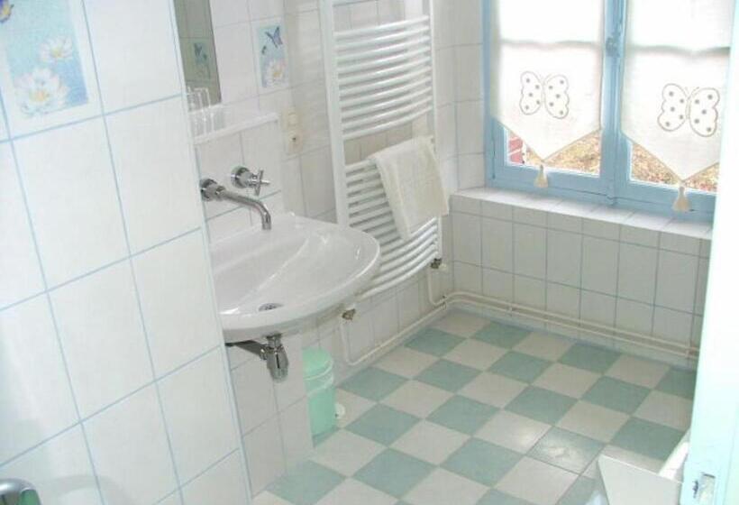 민박 Chez Francine Et Xavier