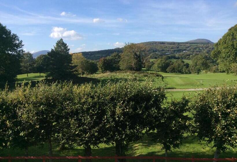 צימר Golf Course View
