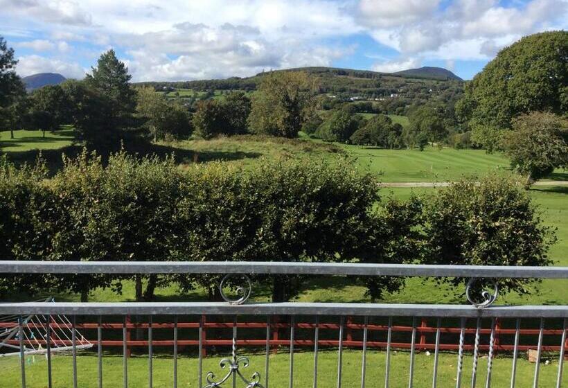 צימר Golf Course View