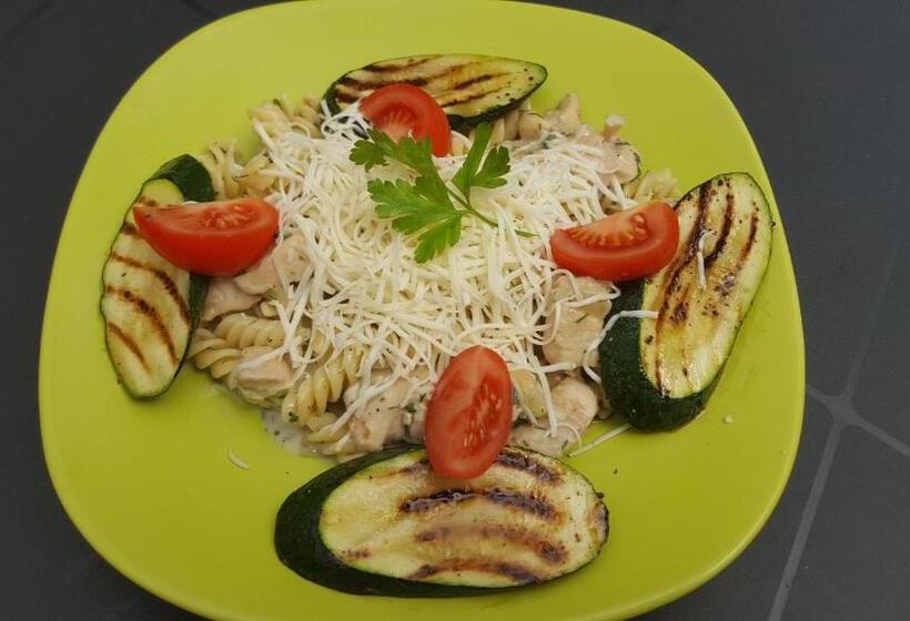 住宿加早餐  Hársfavirág Vendégház