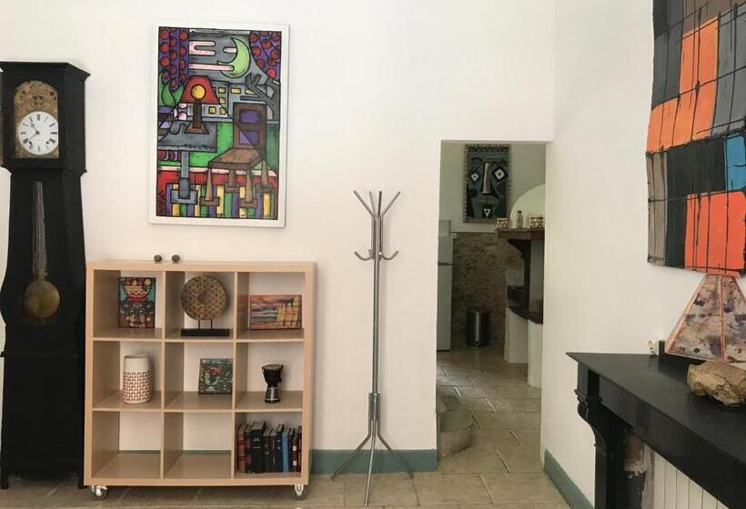 ベッドアンドブレックファースト La Casa Deva   Maison D Artistes