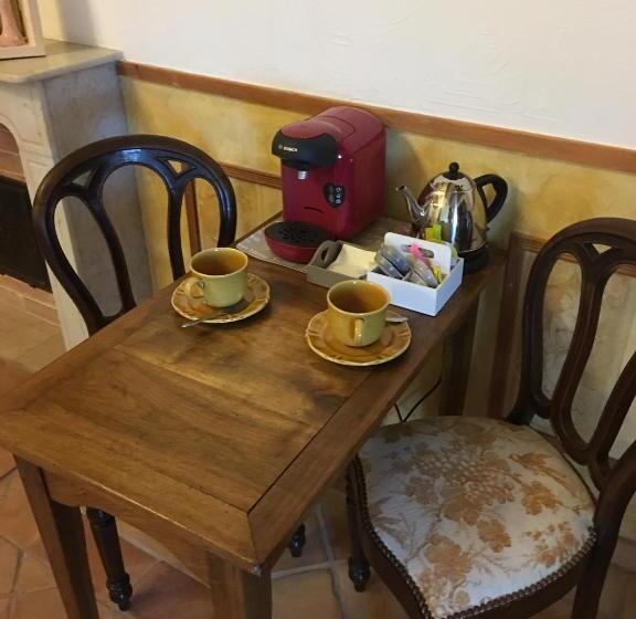 민박 Le Mas Des Armouriers