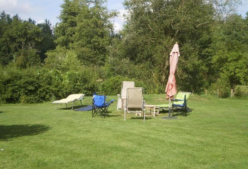 Bed and Breakfast Le Moulin De Monternault